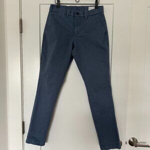 Modern Khakis in Athletic Taper -  Gap mens 28x30